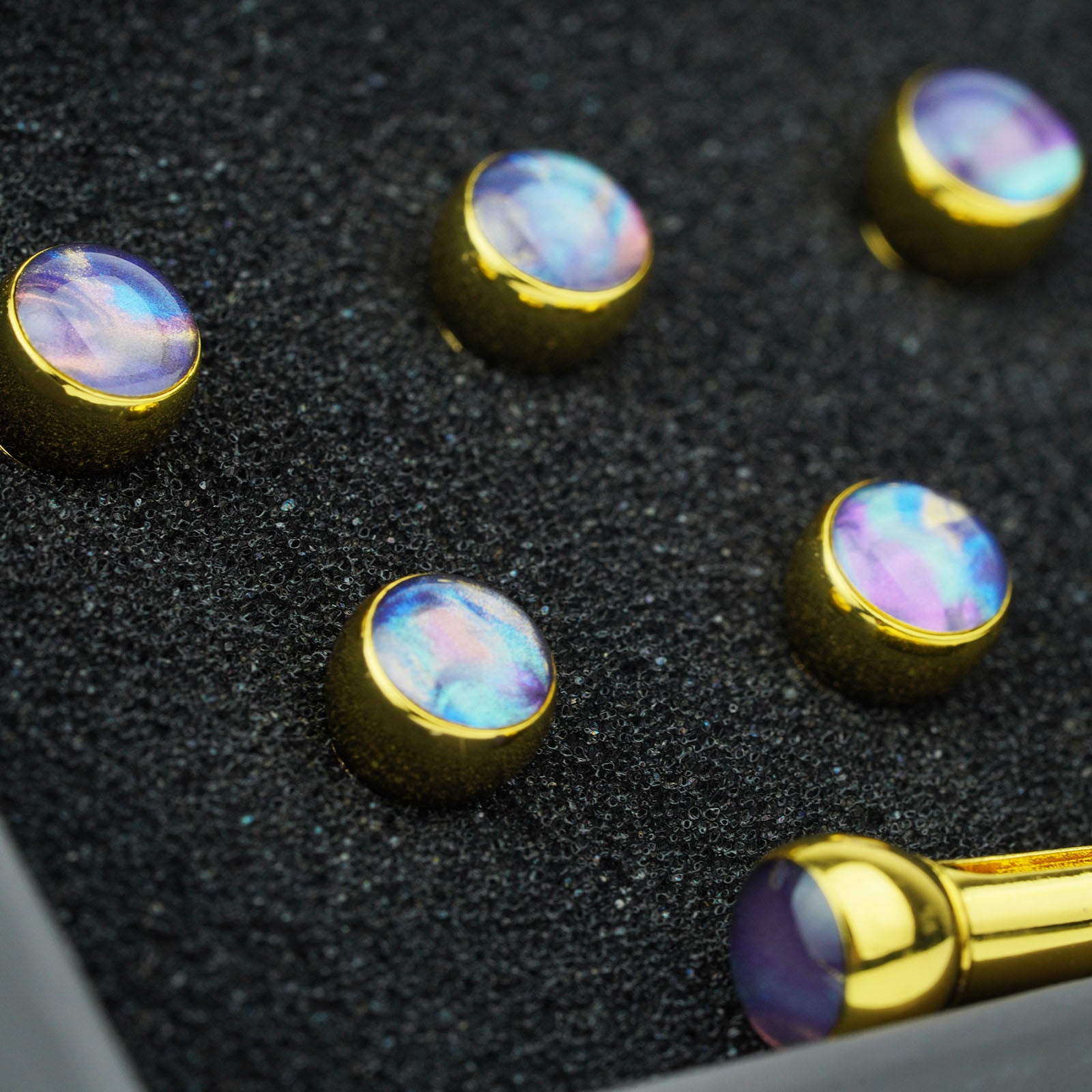 Acoustic Guitar Bridge Pins – Blue-Violet Galaxy Inlays | Guyker
