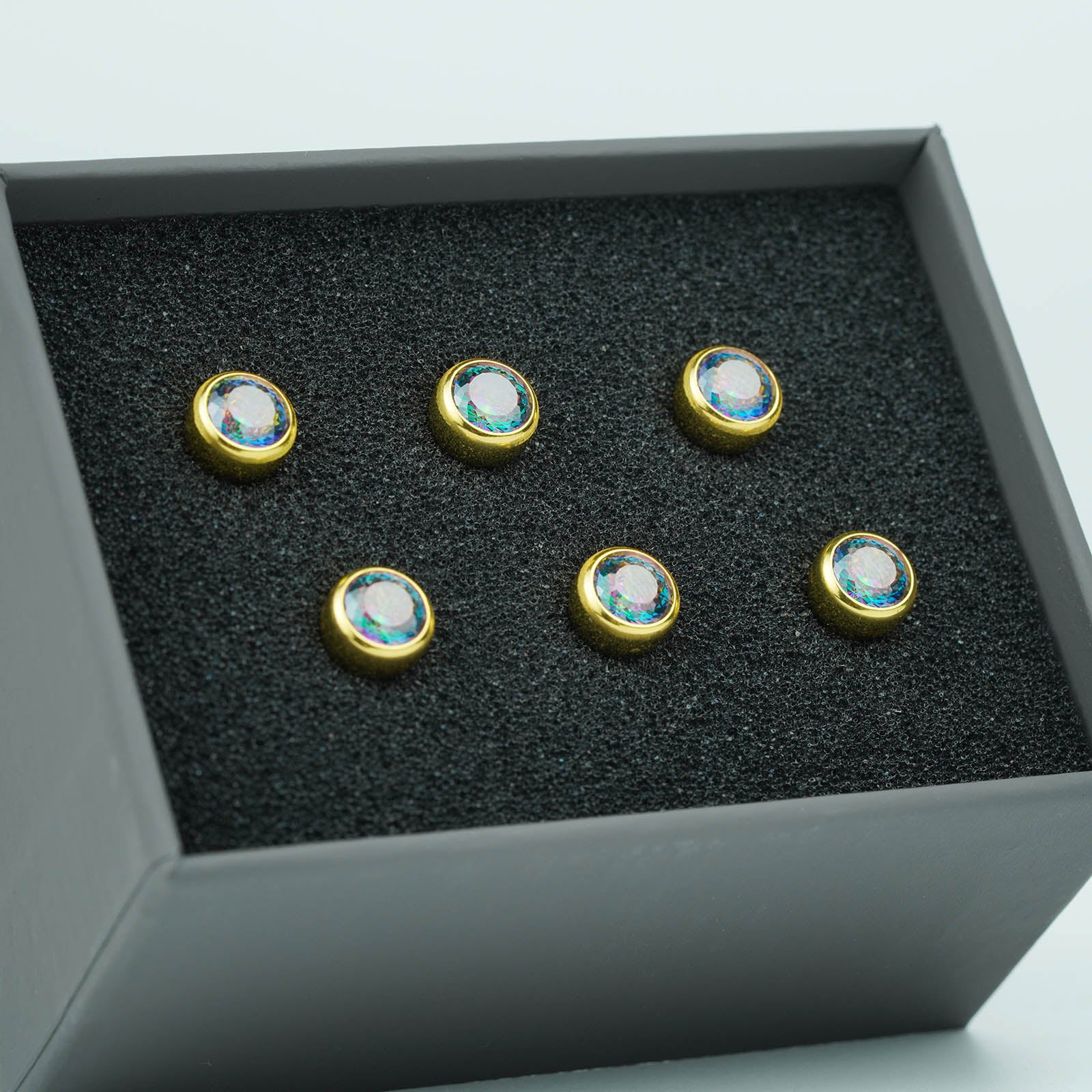 Acoustic Guitar Bridge Pins – Colored Diamond Inlays | Guyker
