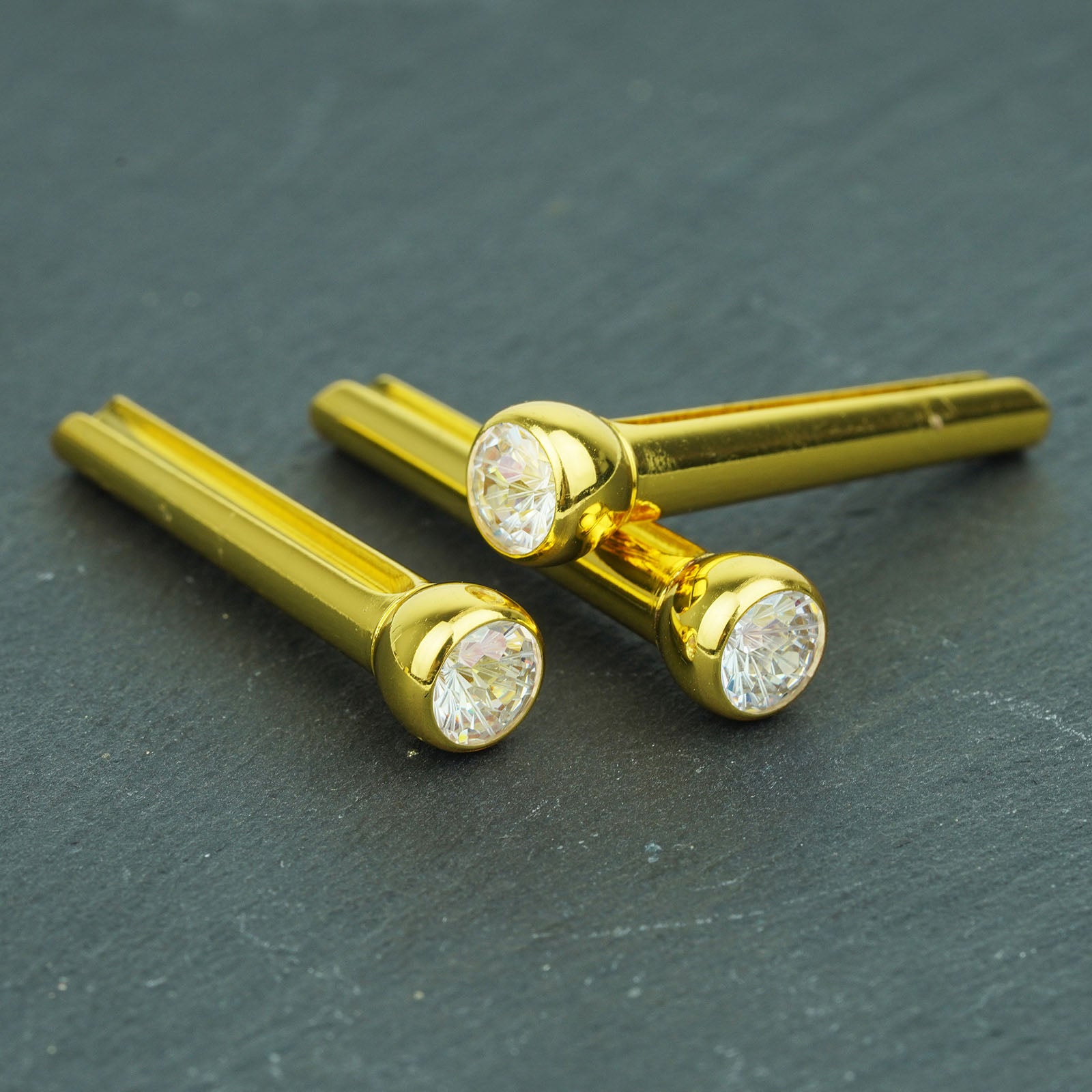 Acoustic Guitar Bridge Pins – Crystal Diamond Inlays | Guyker