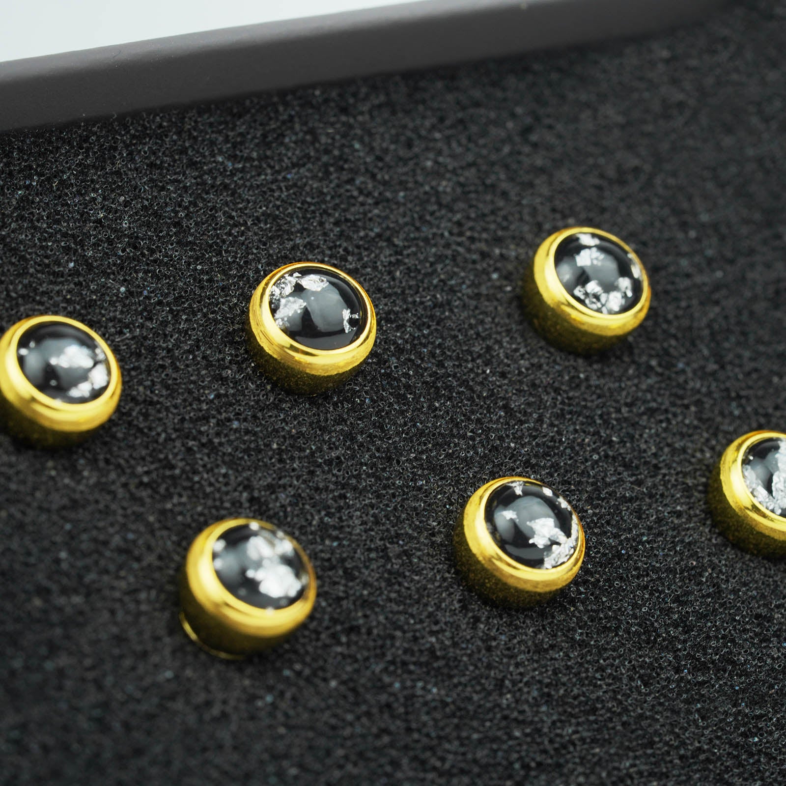 Acoustic Guitar Bridge Pins – Silver Foil Inlays | Guyker