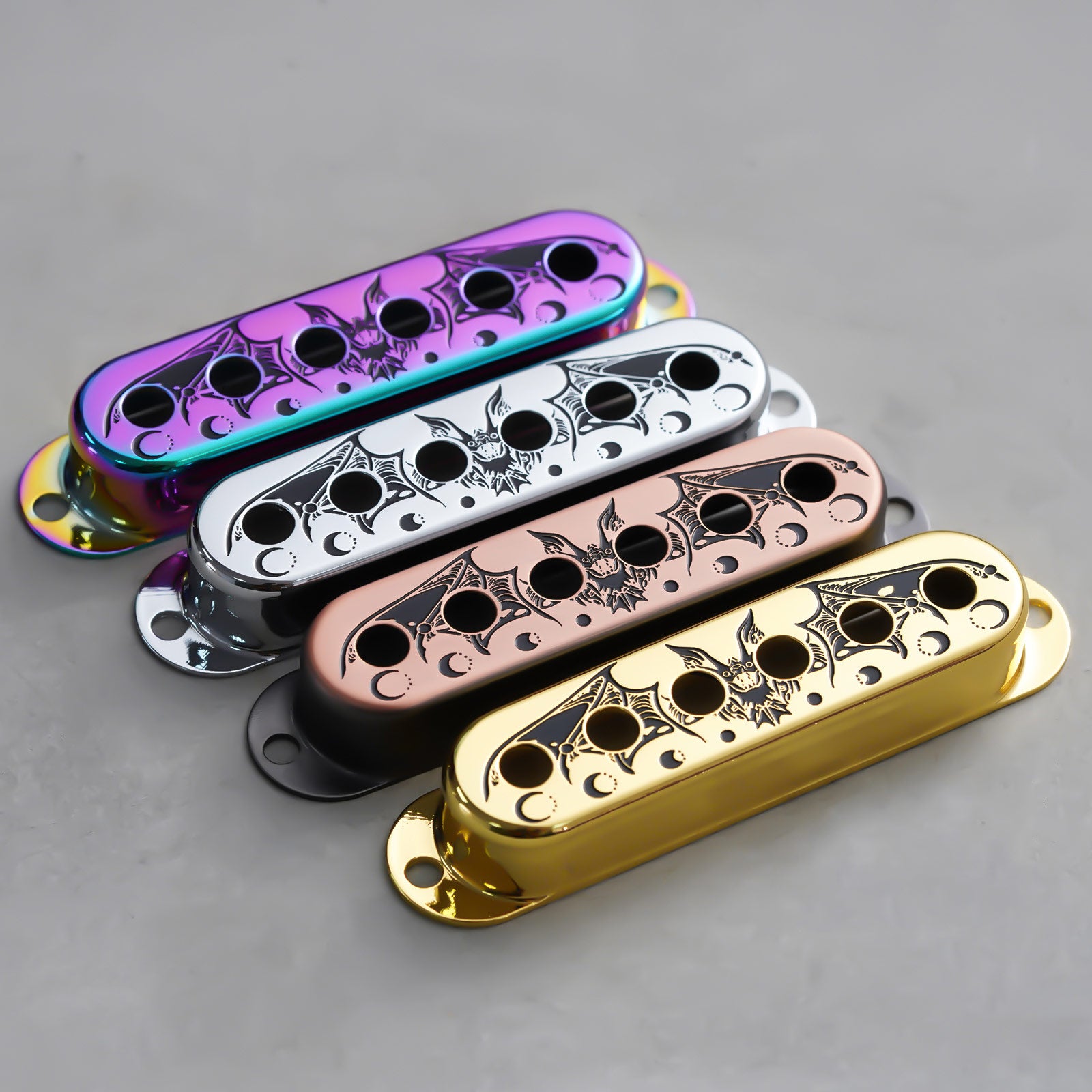 Bat Wings Brass Single Pickup Covers for Stratocaster®| Guyker