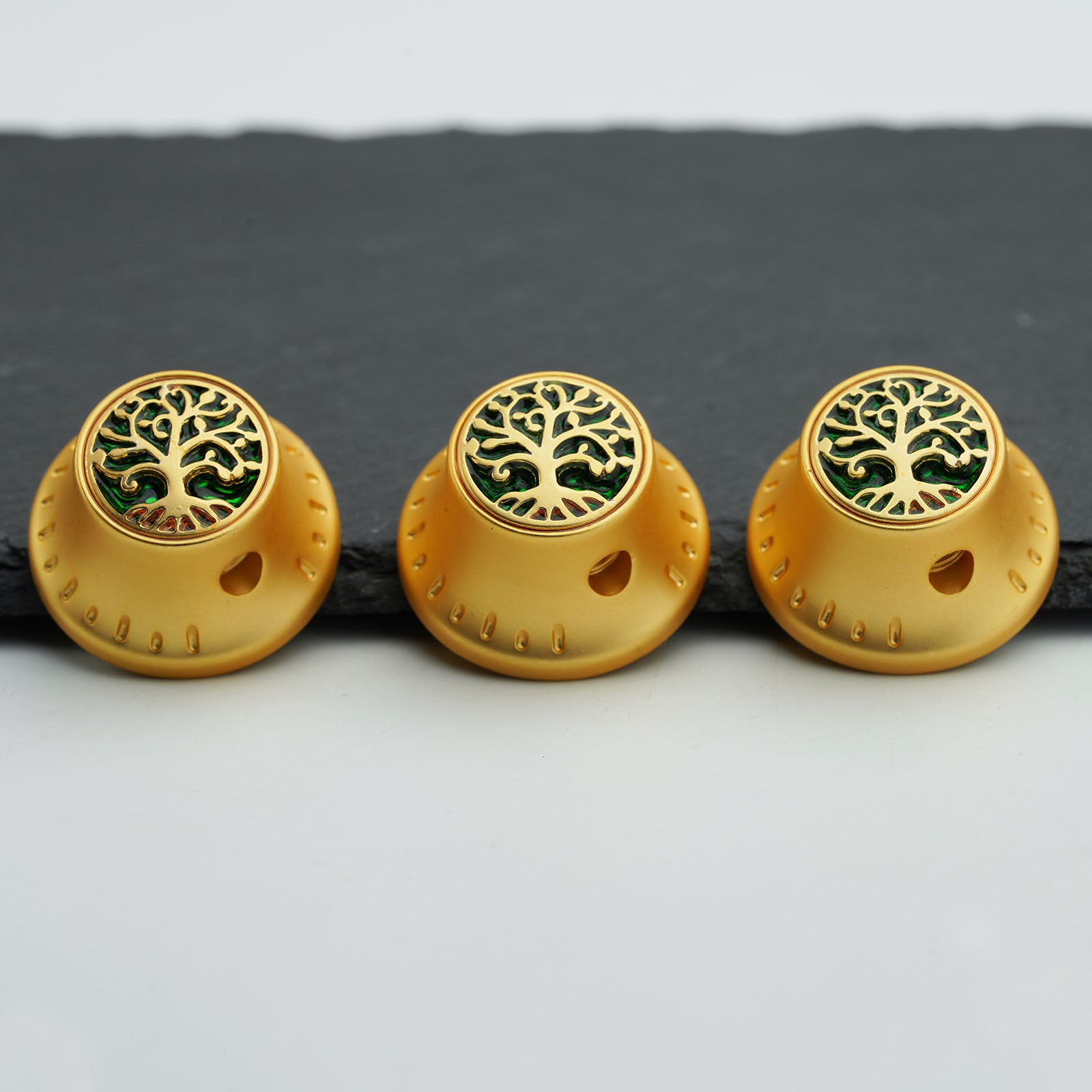 Bell‑Shaped Aluminum Control Knobs with Tree of Life Top Dia. 6.3mm for Electric Guitar & Bass | Guyker