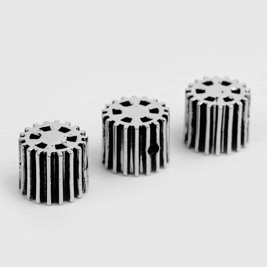 Brass Gear Control Knobs Dia. 6mm – Dual Color Options for Guitar & Bass | Guyker