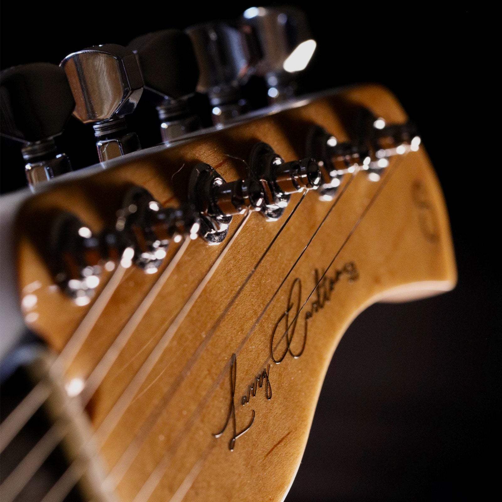 Guitar Locking Tuners 3R+3L Layout 1:18 Gear Precision Set Guyker