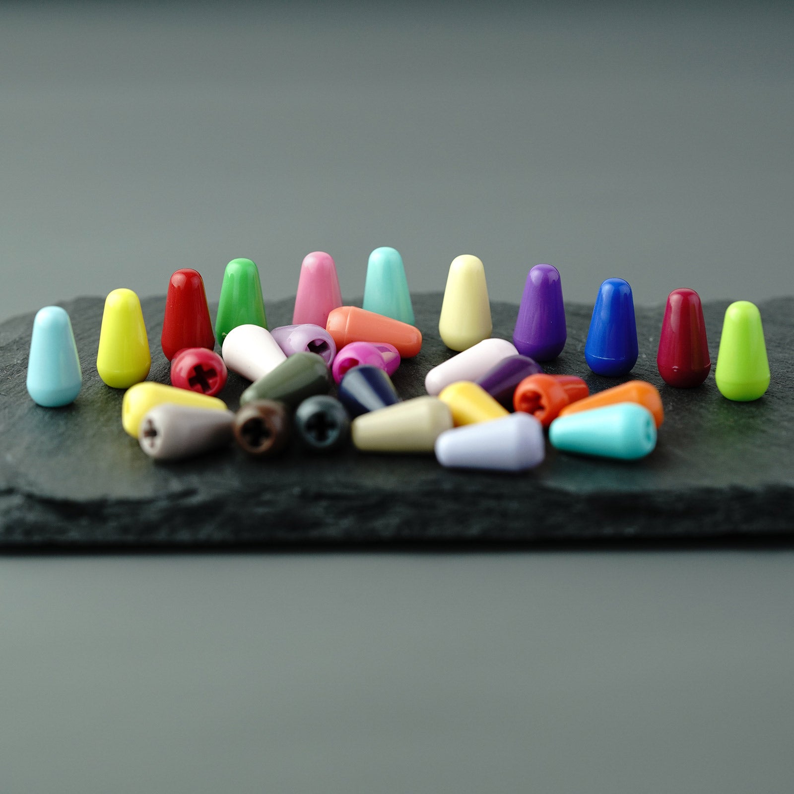 Guyker Dopamin-Farbswitch-Knöpfe für Import Stratocaster Gitarre (30 Stück)