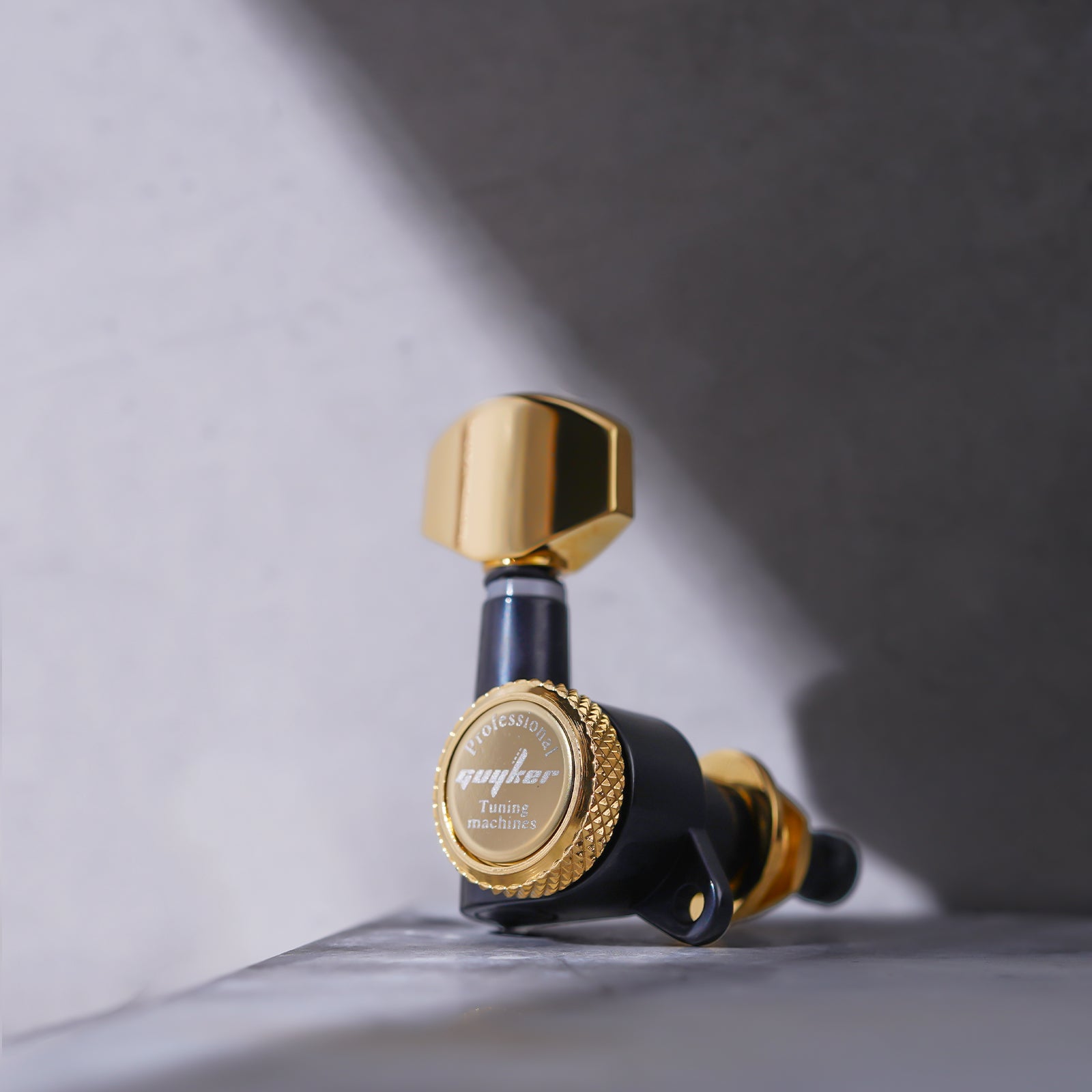 Guyker Locking Guitar Tuners Dopamine Black Gold GK 07SP for ST TL-2
