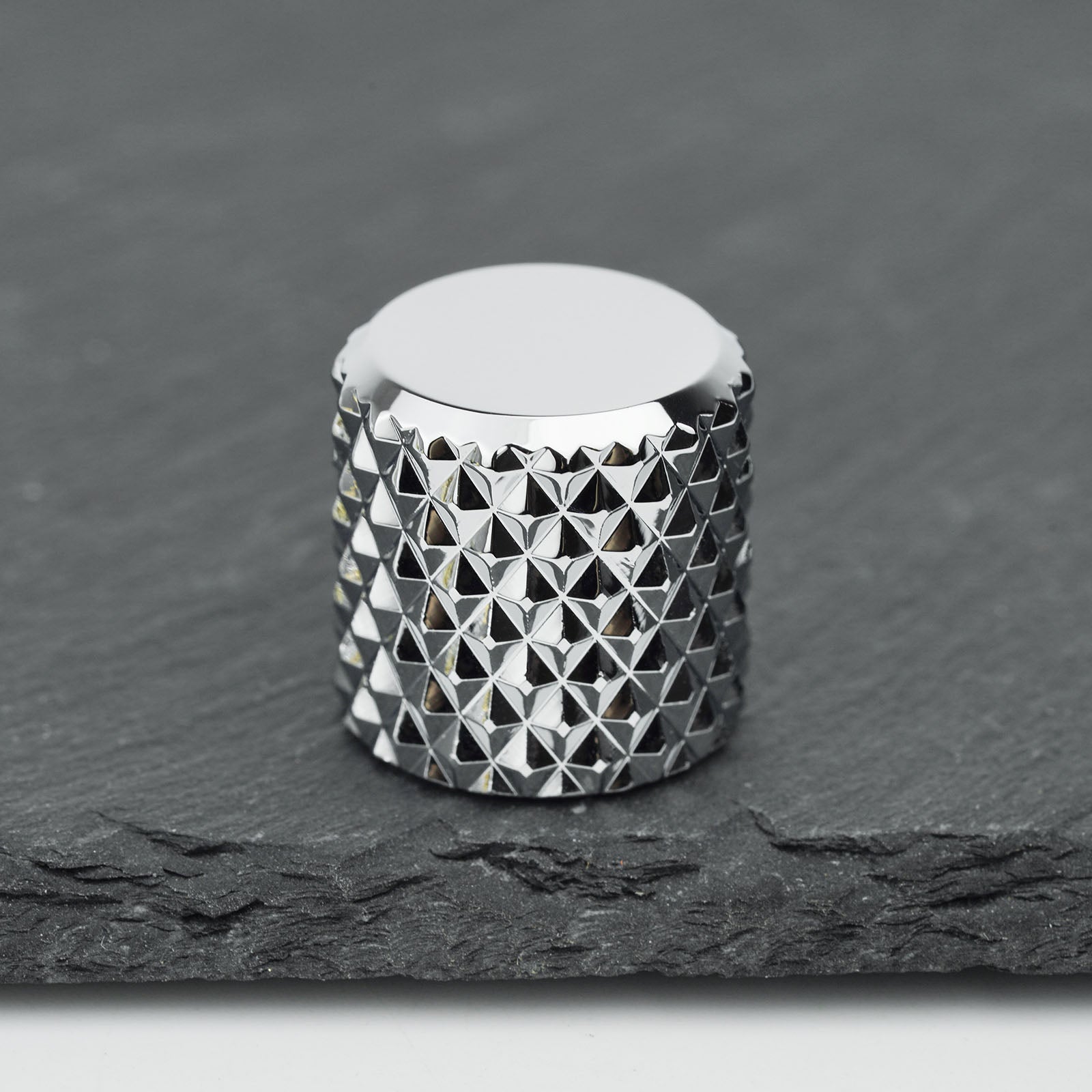 Knurled Aluminum Alloy Control Knob Dia. 6.3mm for Guitar & Bass | Guyker