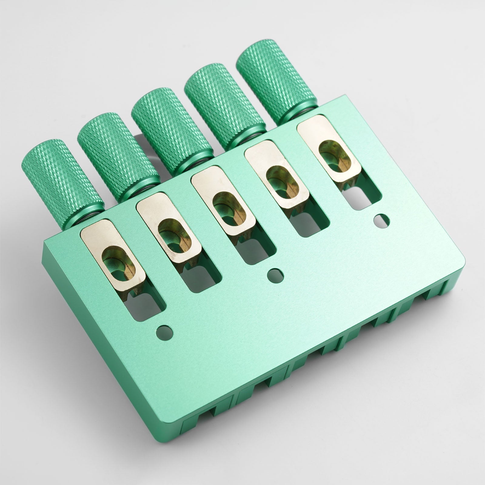 Lightweight CNC Aluminum Alloy Headless Bass Bridge with Brass Saddles Guyker