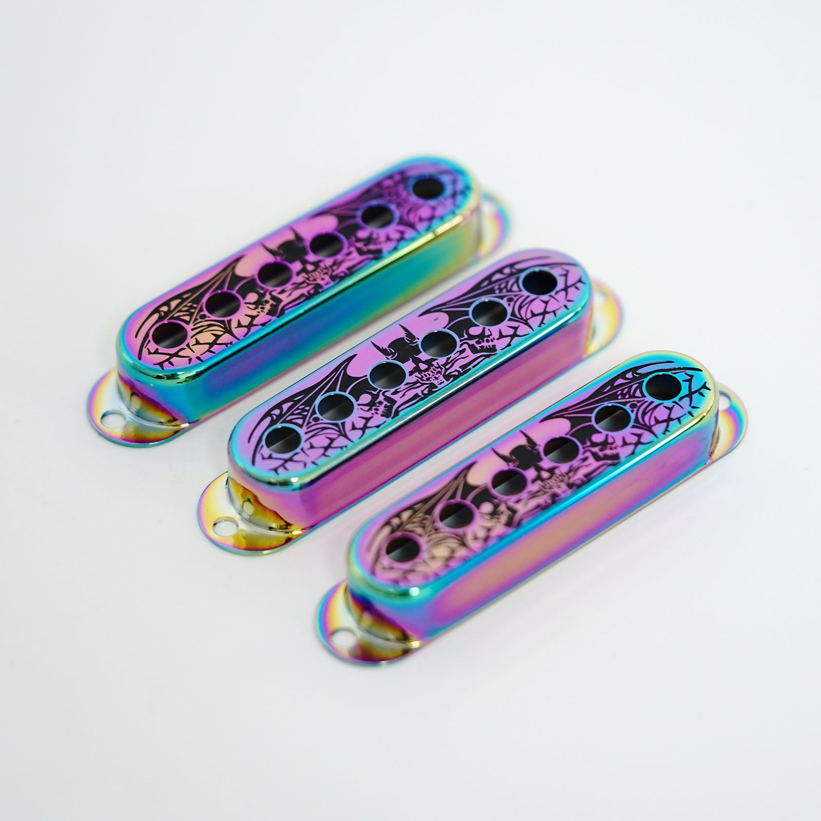 Skull Bat Brass Single Pickup Covers for Stratocaster® | Guyker