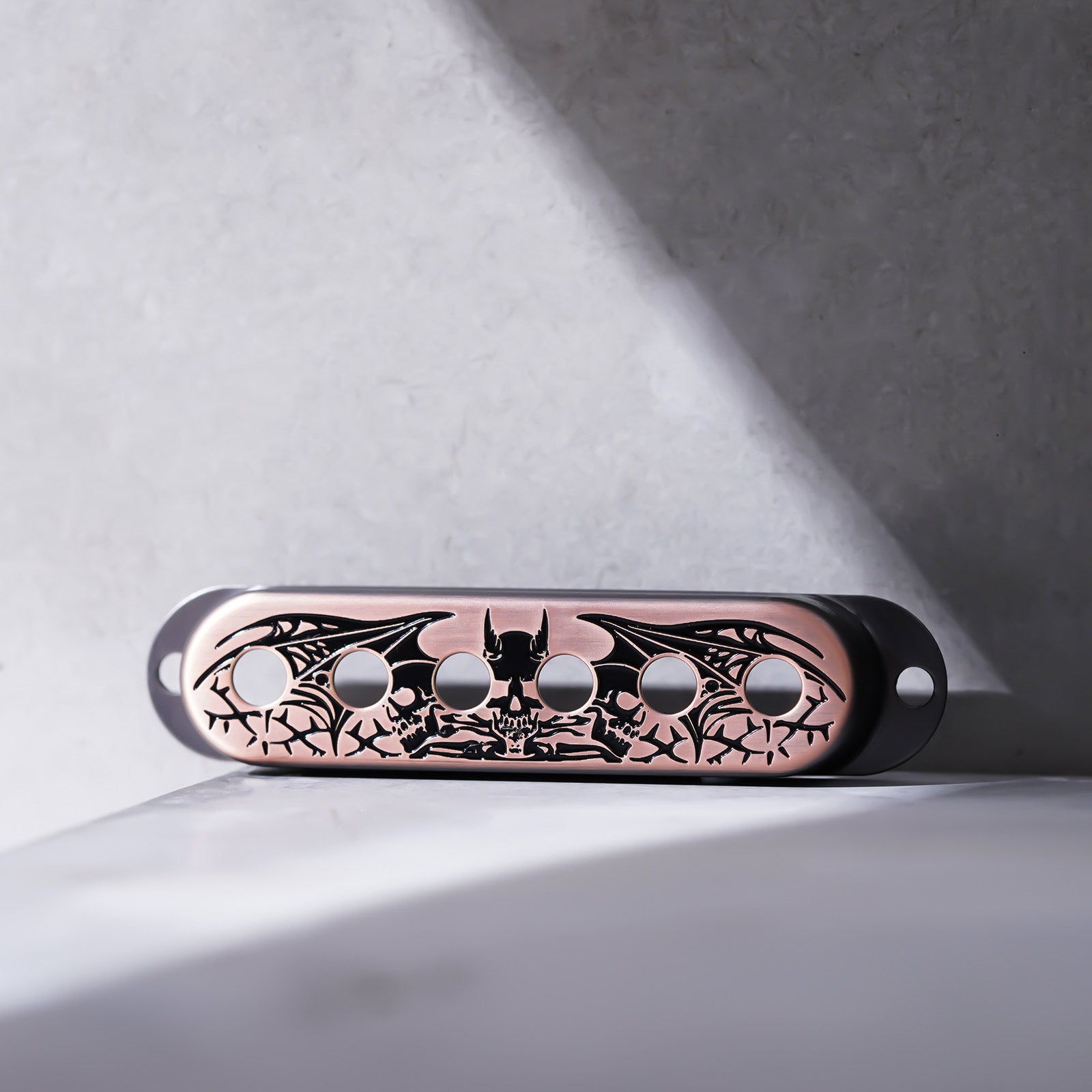 Skull Bat Brass Single Pickup Covers for Stratocaster® | Guyker