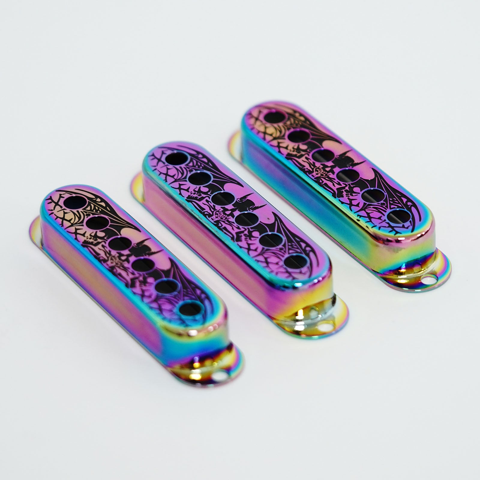 Skull Bat Brass Single Pickup Covers for Stratocaster® | Guyker