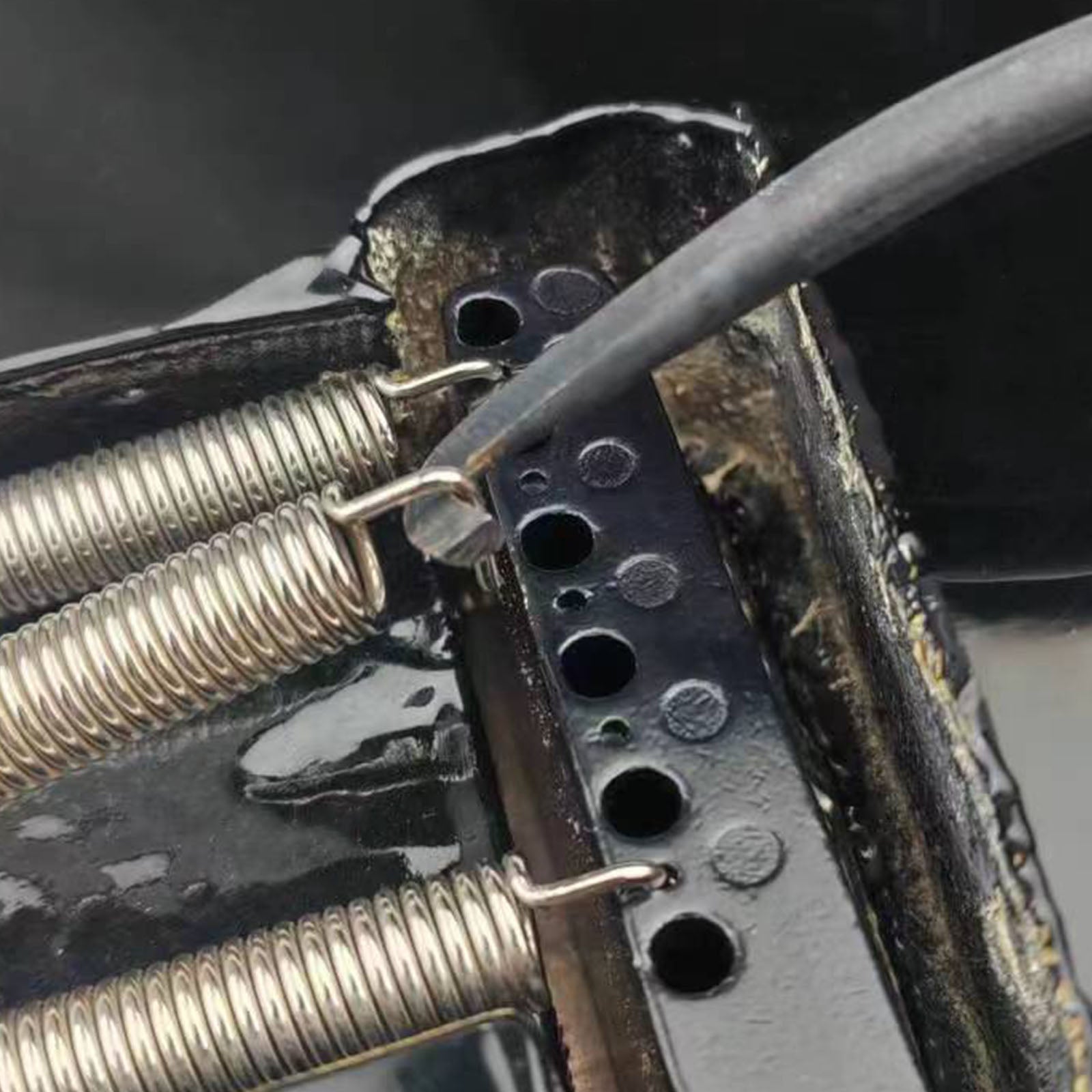 Spring Hook Tool Tremolo System Spring Puller for Guitar & Luthier Use | Guyker