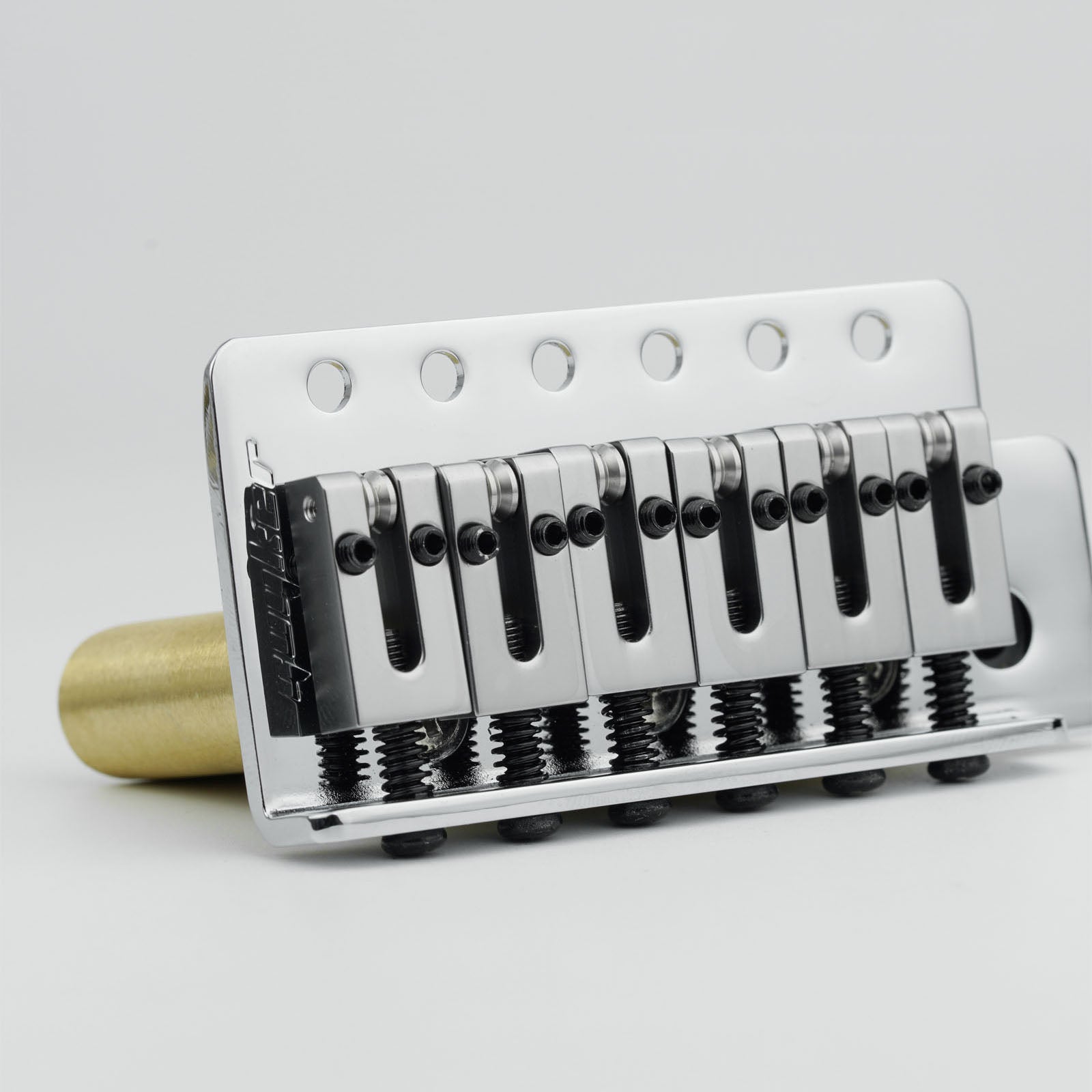 Vintage Style Tremolo Bridge with Bent Steel Saddles for ST Guitar 10.5mm Spacing Guyker