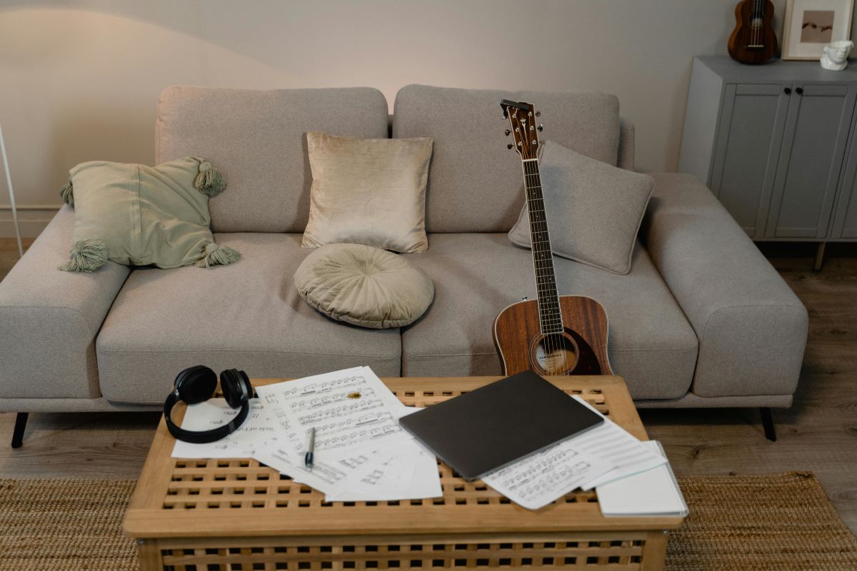 Best Songs to Learn Dsus2 and Dsus4 Chords