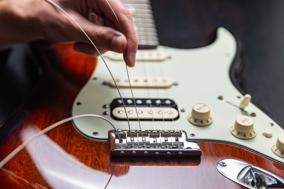 Changing Guitar Strings: Perfect this Easy Guitar Mod