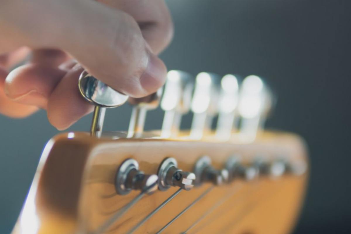 Everything You Need To Know About Guitar Tuning Machines