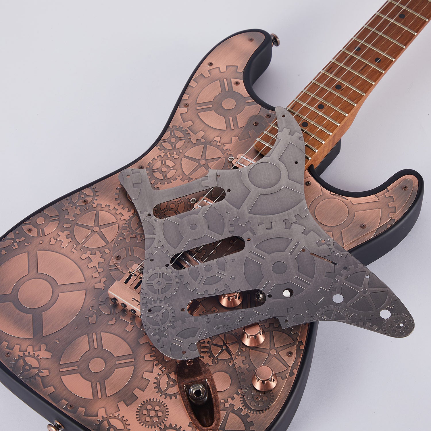 11-hole Modern-style S/S/S Brass Pickguard for FD Stratocaster Guyker