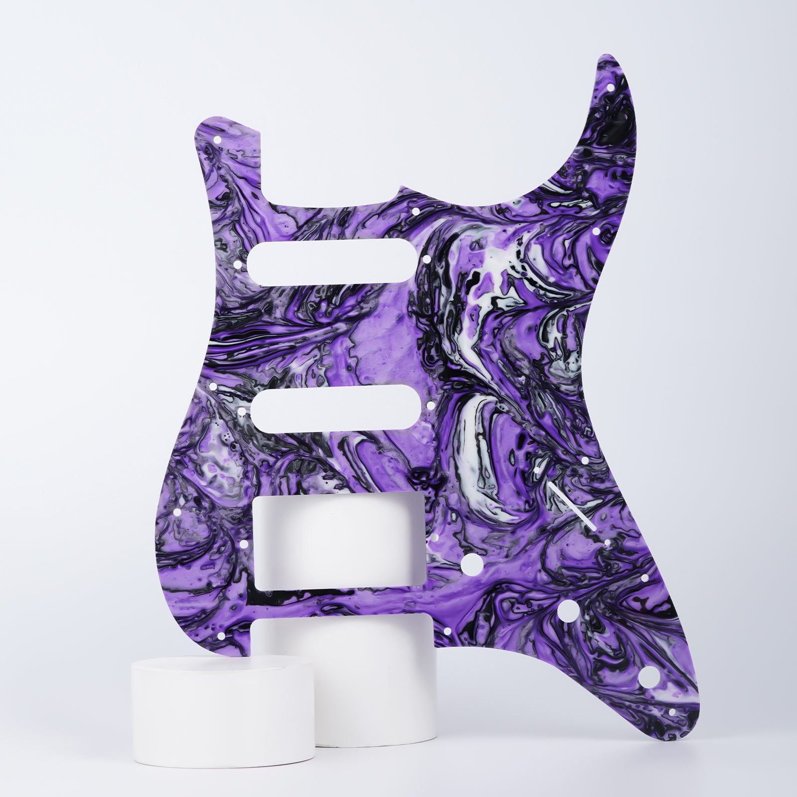 11-hole S/S/H Modern Resin Pickguard for ST  Guyker