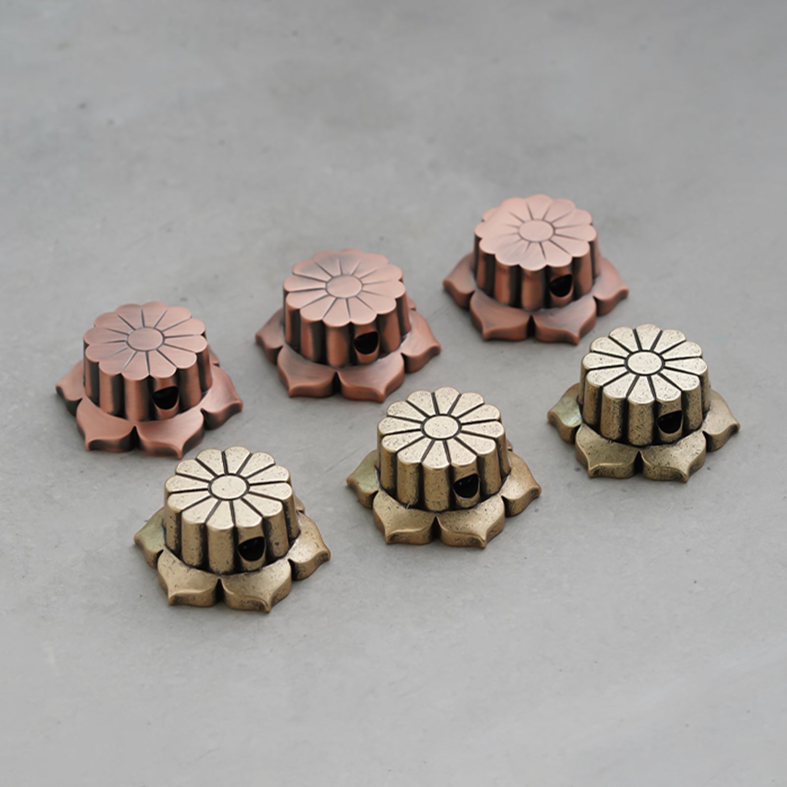 Guyker NKB-006 Potentiometer Knob Flower Style Set Gold Bronze Diameter 6MM