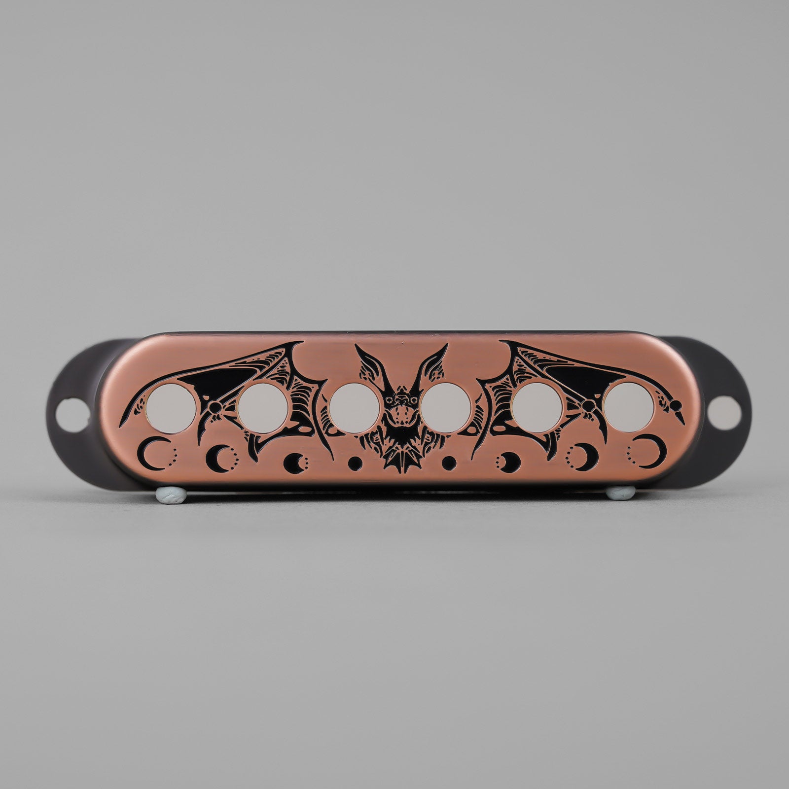 Bat Wings Brass Single Pickup Covers for Stratocaster®| Guyker