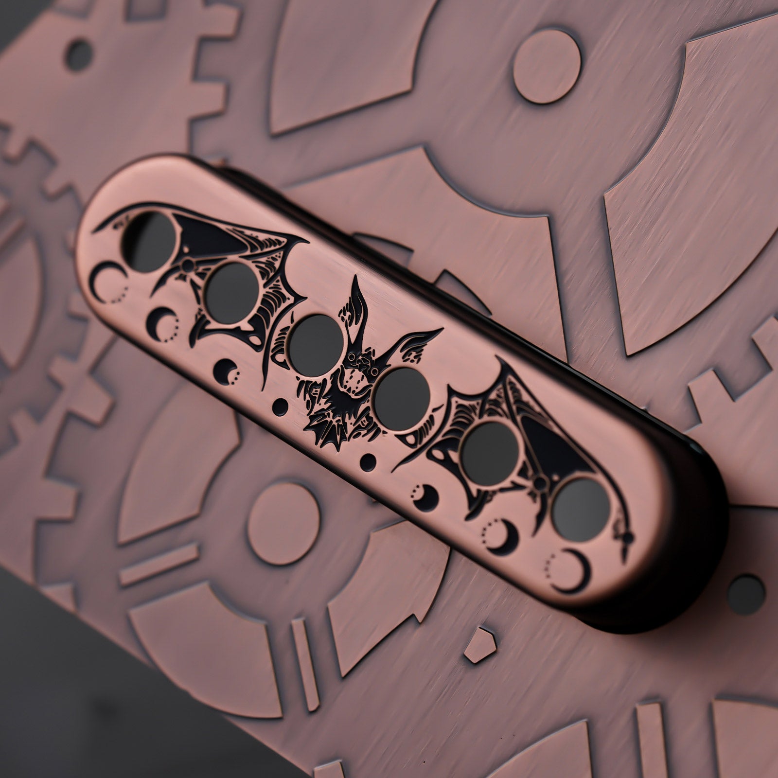 Bat Wings Brass Single Pickup Covers for Stratocaster®| Guyker