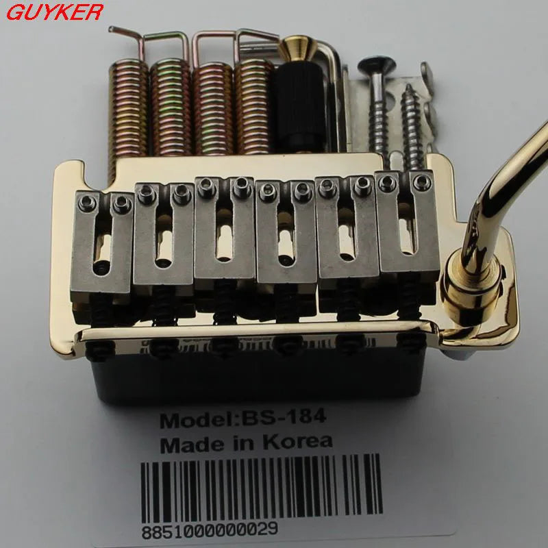 Busker’s SYNCHRONIZED TREMOLO ストラト Vintage '69 Stratocaster: Sunburst at The Music Emporium