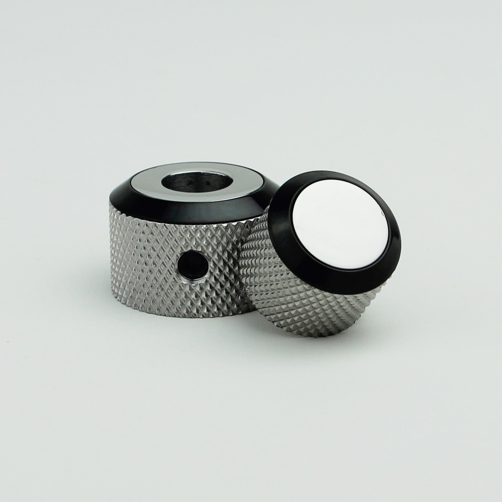 Dual Knurled Dome Control Knobs Dia. 6.4/8mm CNC Solid Brass for Guitar | Guyker