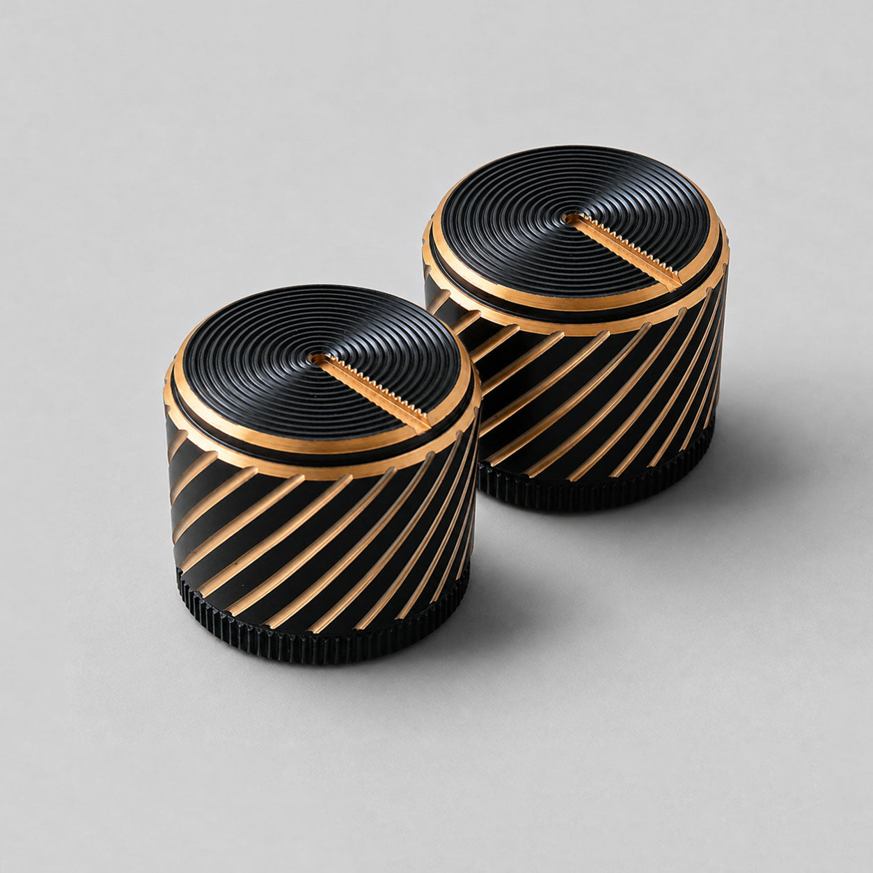 Guyker CKB042 CNC Aluminum Guitar Control Knobs for Electric Guitar - 6mm Shaft Fit
