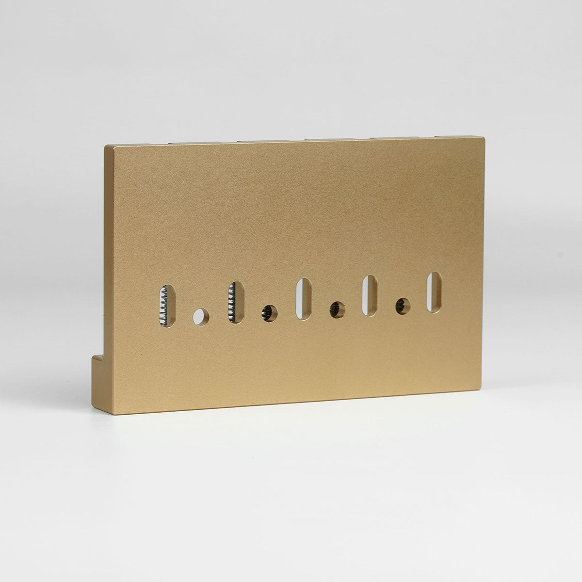 Guyker GBA-506 CNC 5-String Bass Bridge in Aerospace Aluminum Alloy with Adjustable String Spacing for Bass Guitar