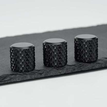 Knurled_Aluminum_Alloy_Control_Knob_Dia._6.3mm_for_Guitar_Bass_Guyker
