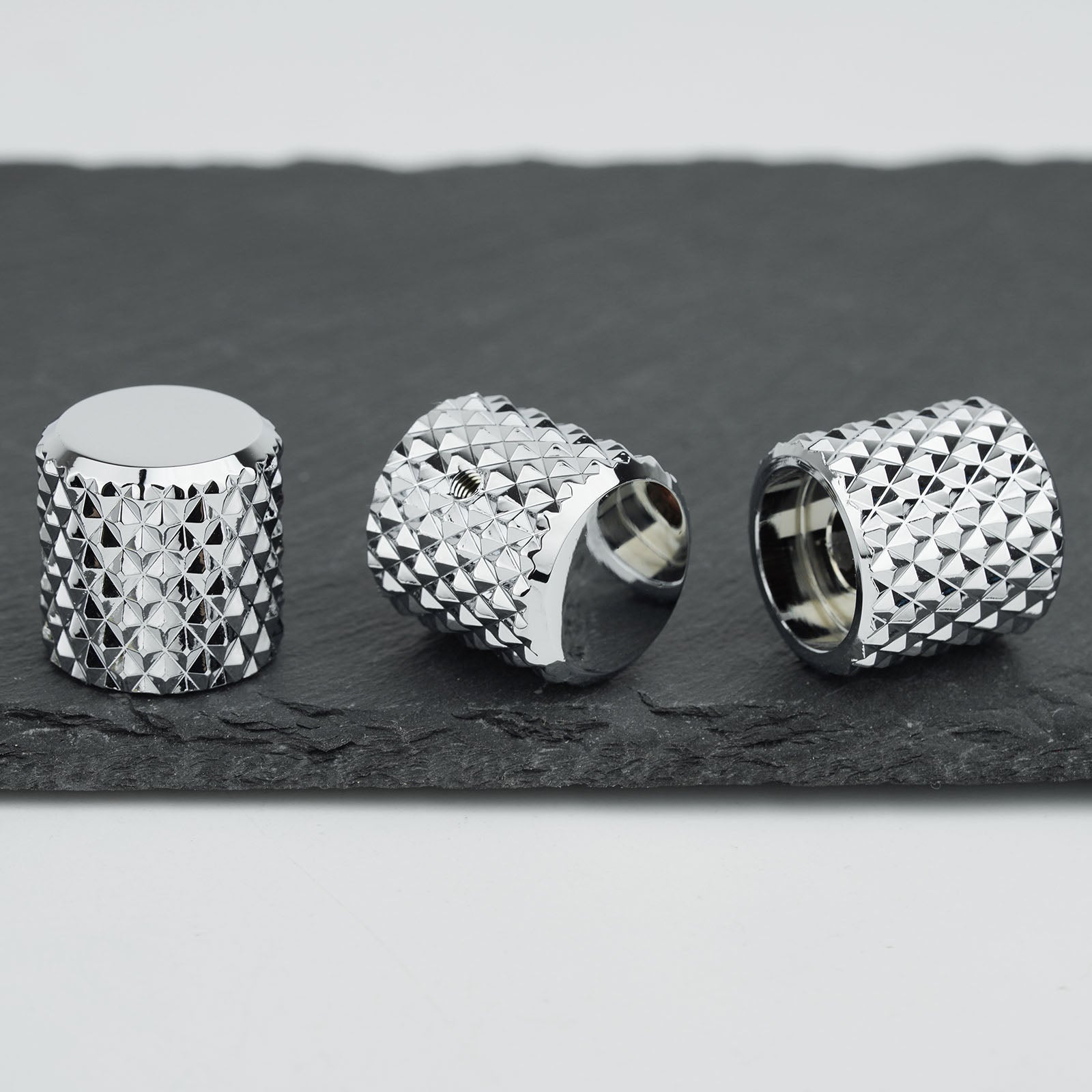 Knurled_Aluminum_Alloy_Control_Knob_Dia._6.3mm_for_Guitar_Bass_Guyker