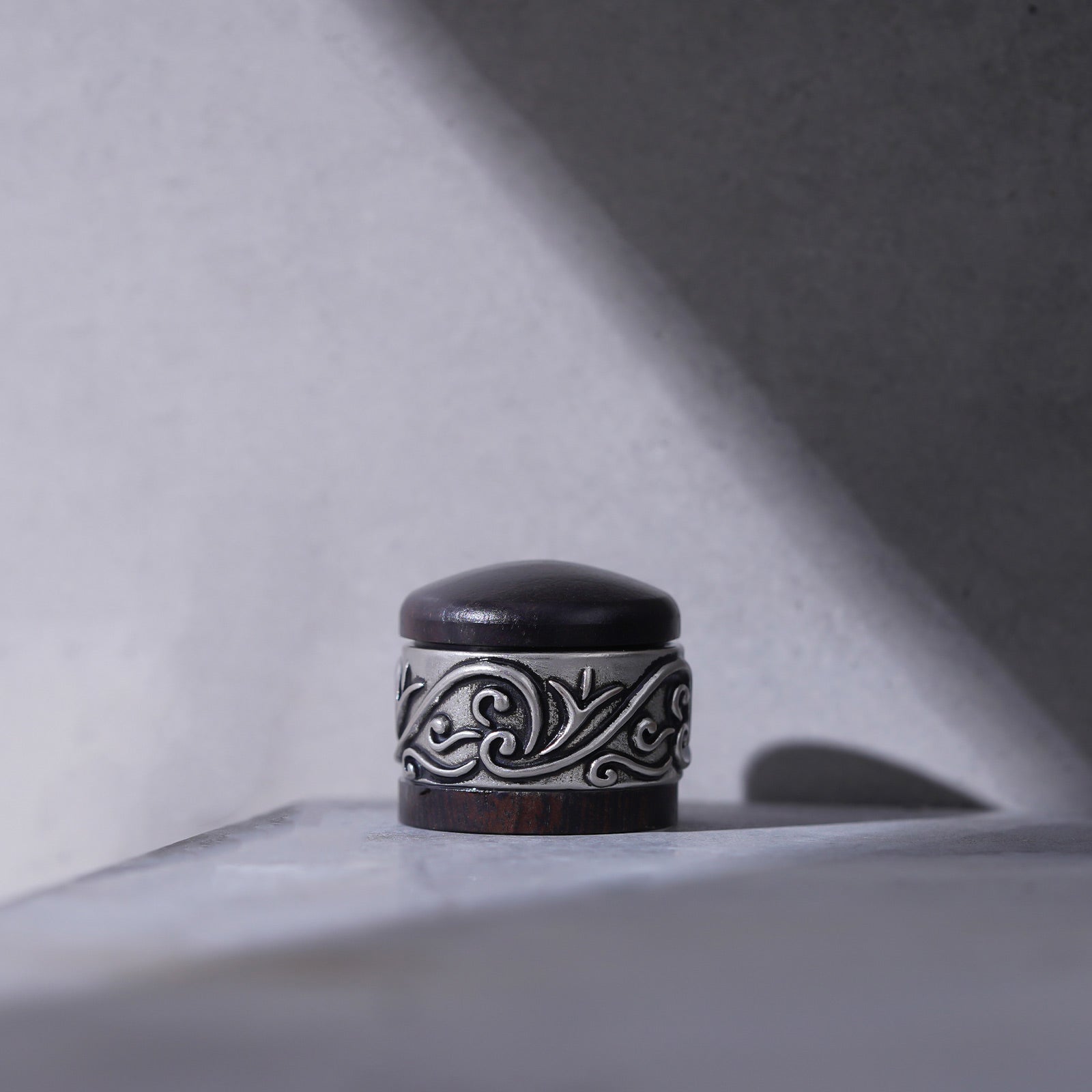 Red Sandalwood & Ebony Potentiometer Control Knob Dia. 6mm for Guitar & Bass | Guyker