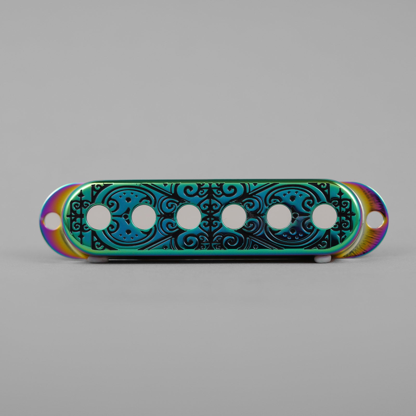 Scroll Pattern  Brass Single Pickup Covers for Strat Guitars | Guyker