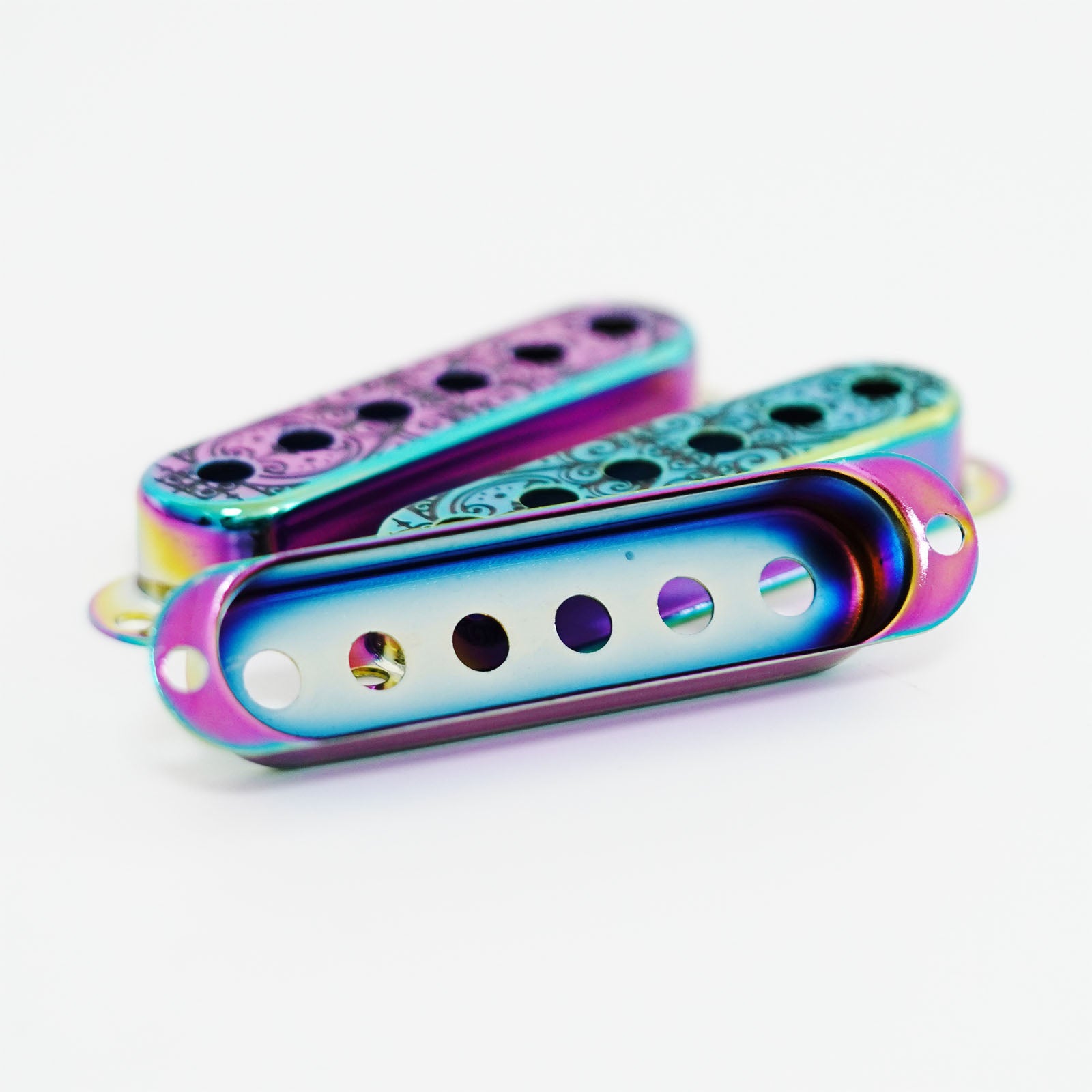 Scroll Pattern  Brass Single Pickup Covers for Strat Guitars | Guyker