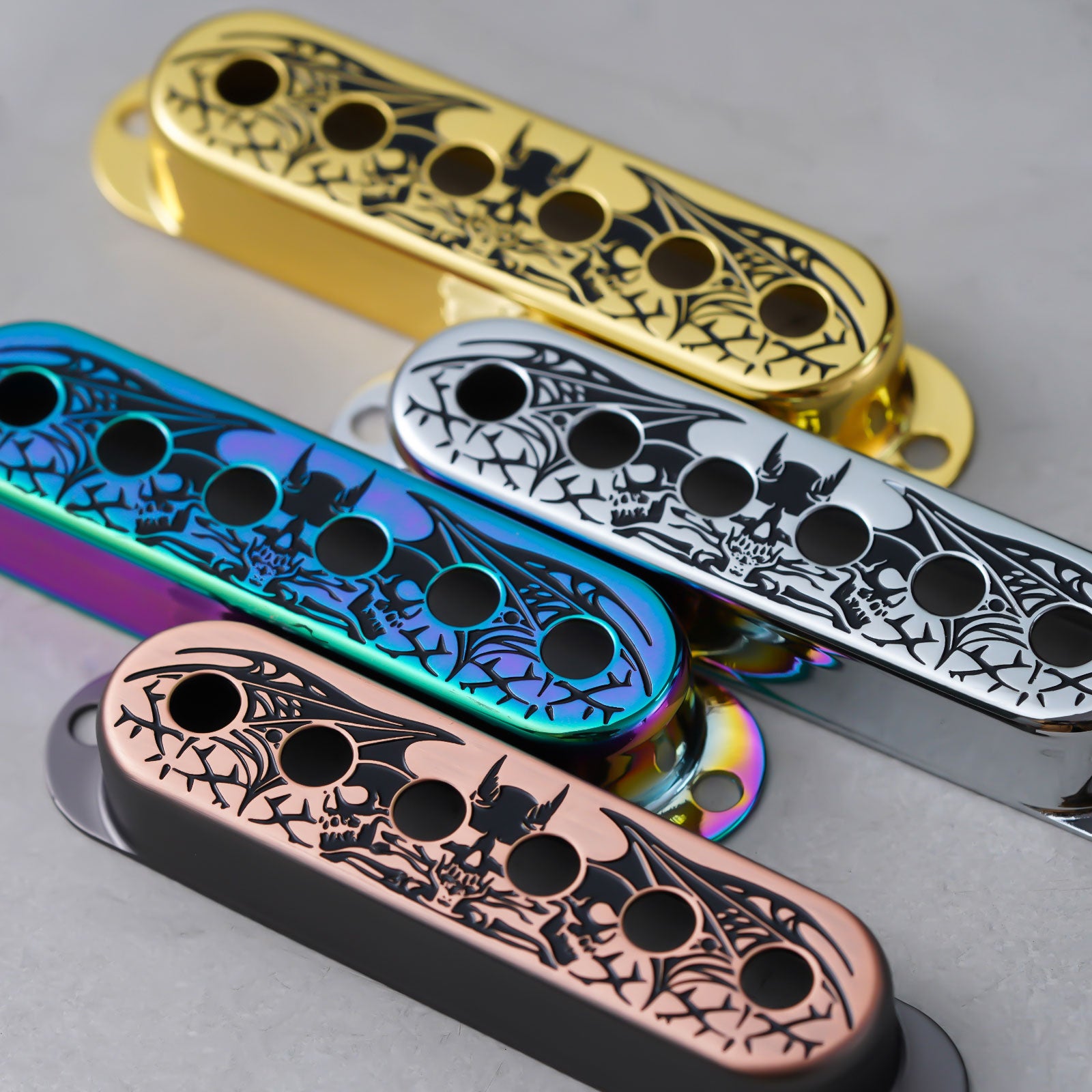 Skull Bat  Brass Single Pickup Covers for Stratocaster®  | Guyker