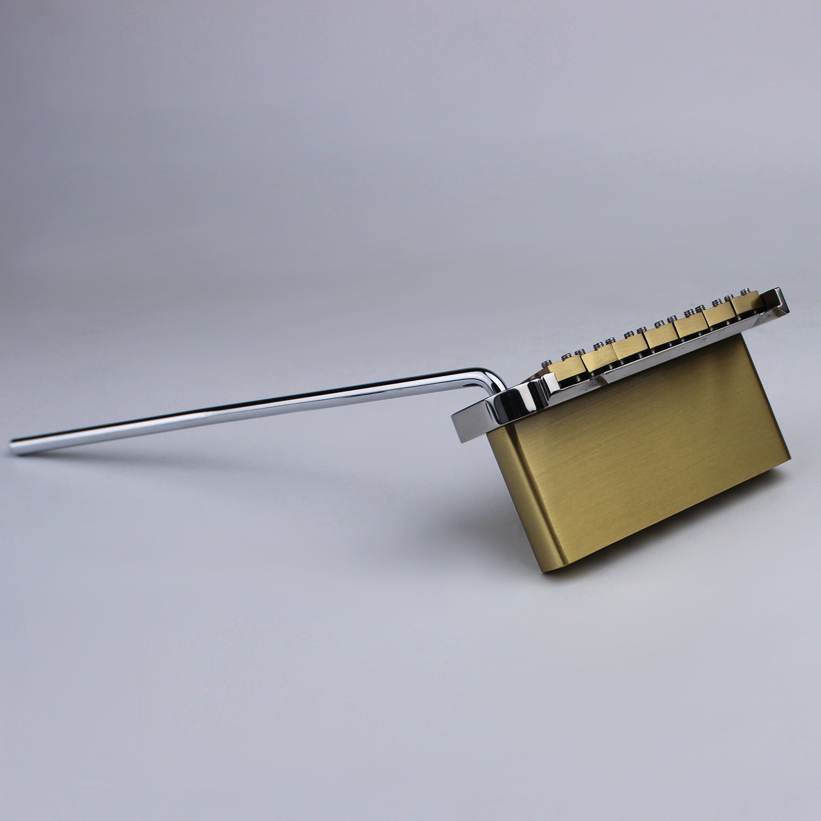 Guyker GG1007 Pont Tremolo Vintage à 7 Cordes avec Chevalet en Laiton et Ensemble de Bloqueurs