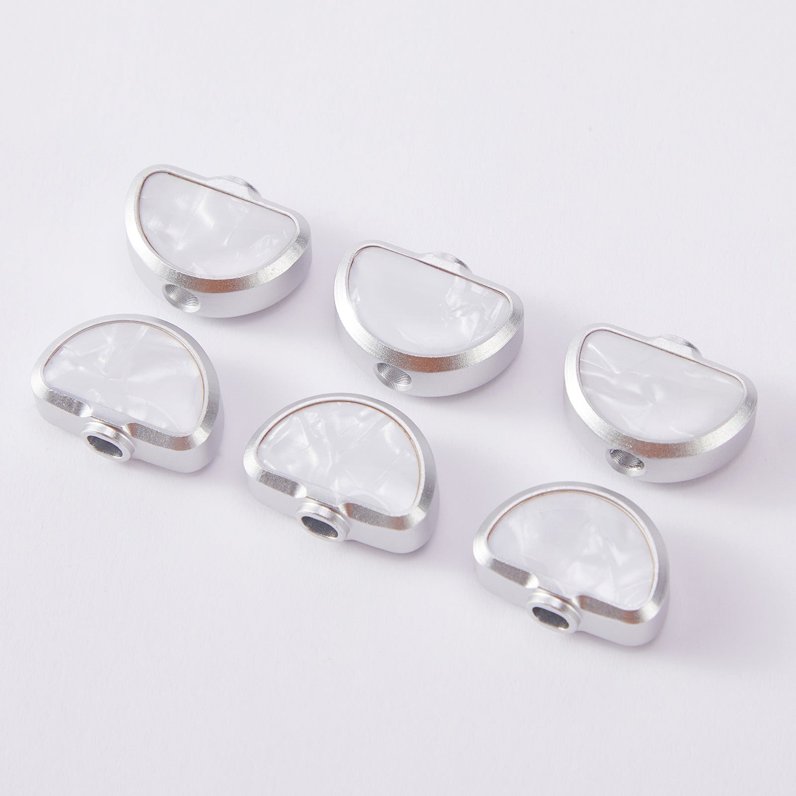  p04-guyker-white-shell-shape-tunner-buttons-6-pcs